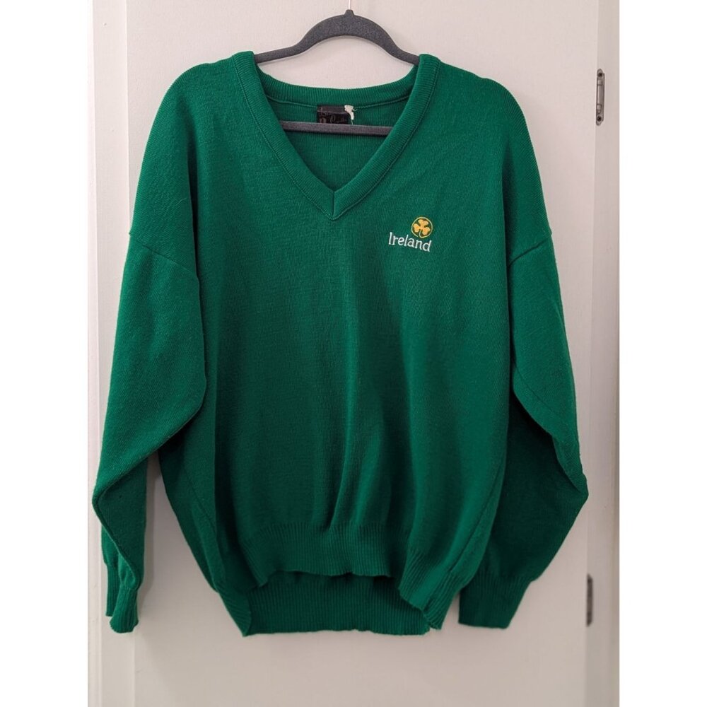 Ireland Green Acrylic V-Neck Embroidered Pullover Sweater Unisex Medium Shamrock